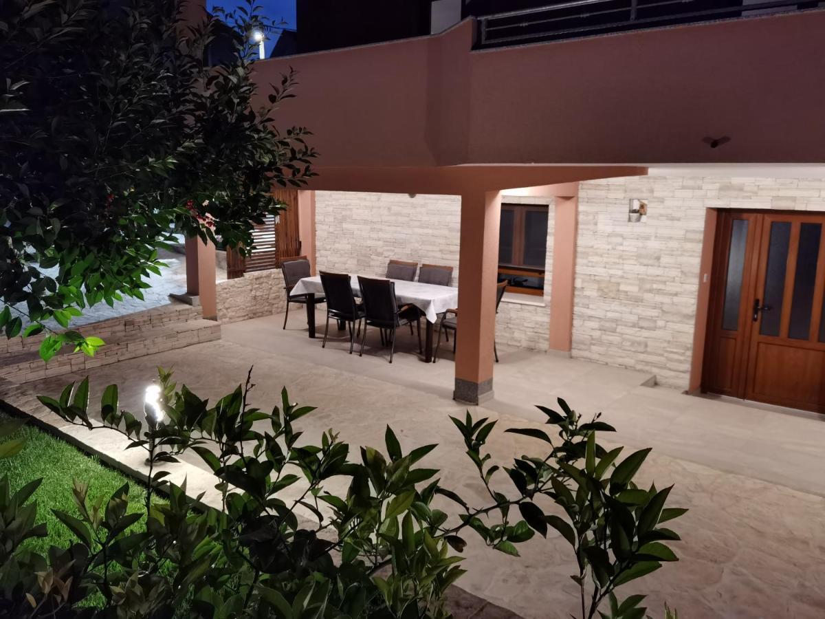 Apartman Bura Appartement Posedarje Buitenkant foto