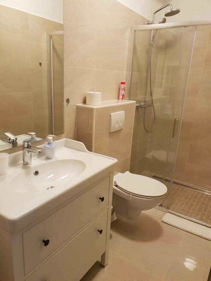 Apartman Bura Appartement Posedarje Buitenkant foto